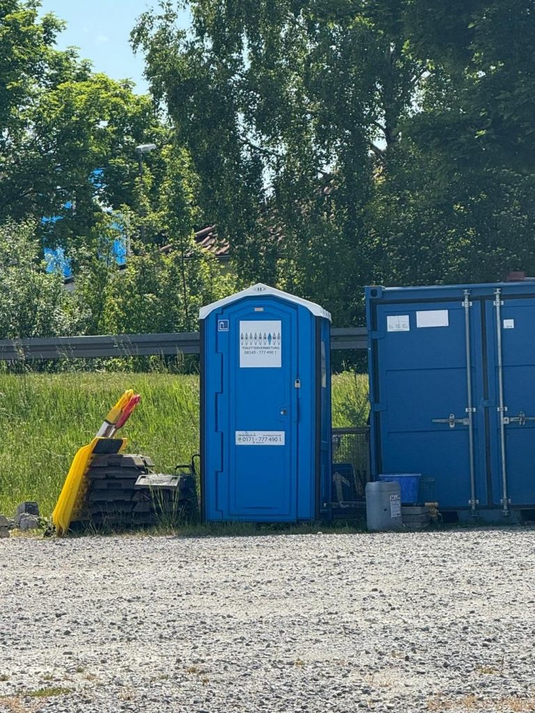 Toilette mieten: Preise für Veranstalter 2025 Bautoilette zum mieten Bayern WC Bautoilette zum mieten Bayern WC Dixis für Bayern